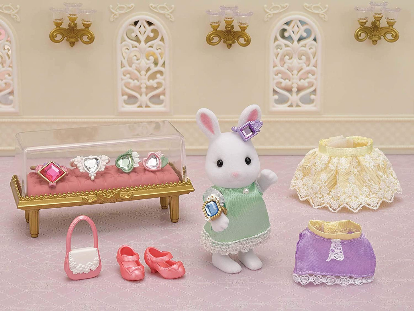 Sylvanian Families Town Series Fashion Persian Cat Sister Outfit Caramel Dog Shoes Mouse Ribbon Rabbit Jewely Collection Doll House Accessories Miniature Toys