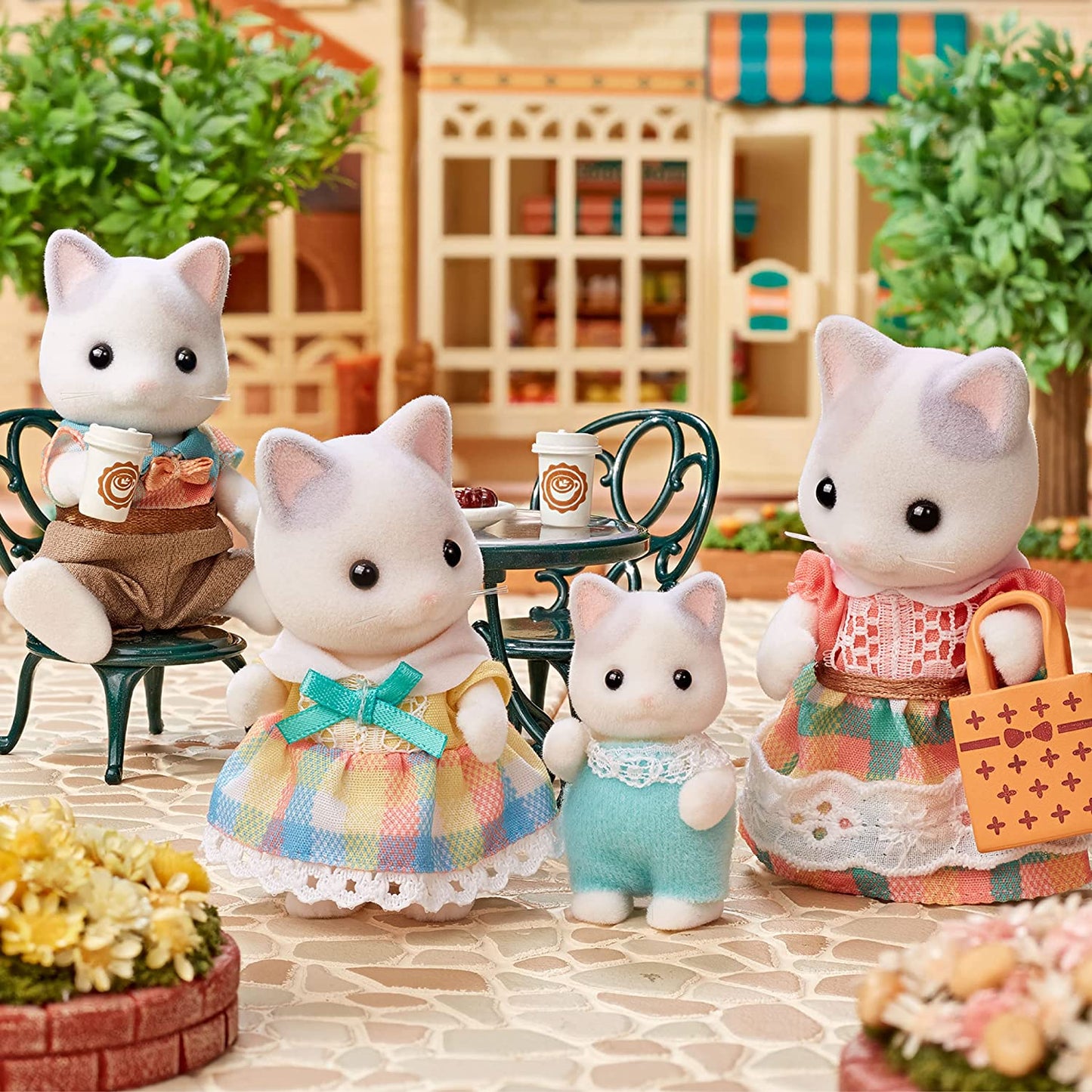 Sylvanian Families Latte Latin Cat Family Doll House Accessories Miniature Toys for Kids