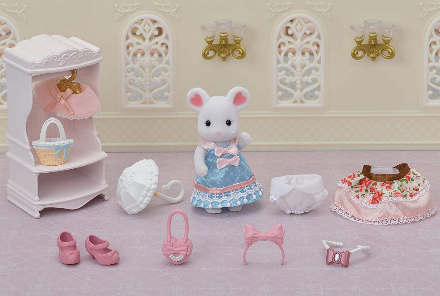 Sylvanian Families Town Series Fashion Persian Cat Sister Outfit Caramel Dog Shoes Mouse Ribbon Rabbit Jewely Collection Doll House Accessories Miniature Toys